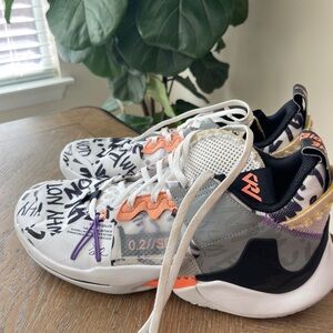 🔥 Original Nike Jordan The Brodies - Size 10 
Lightly used, perfect condition